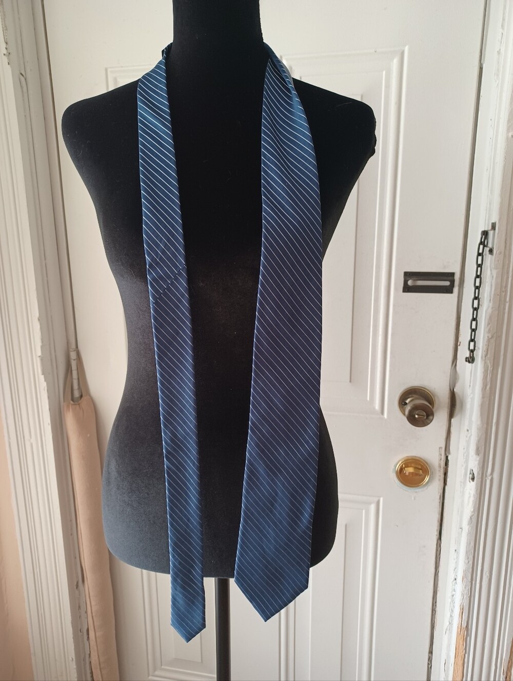 Calvin Kline 100% Silk Elegant Navy Blue Striped Men’s Tie
